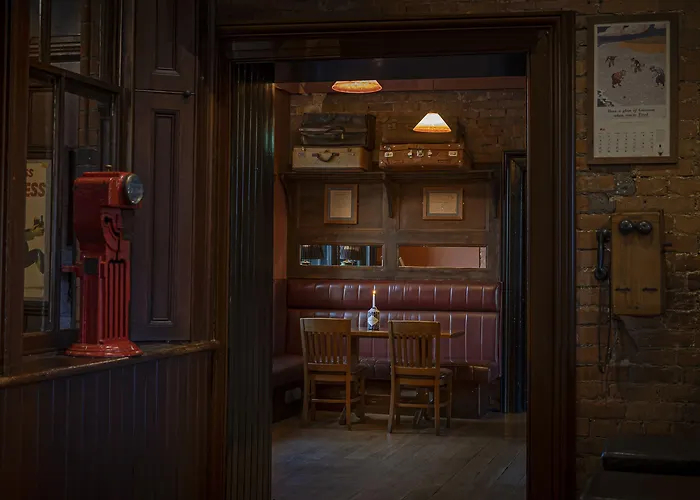 Station House Отель